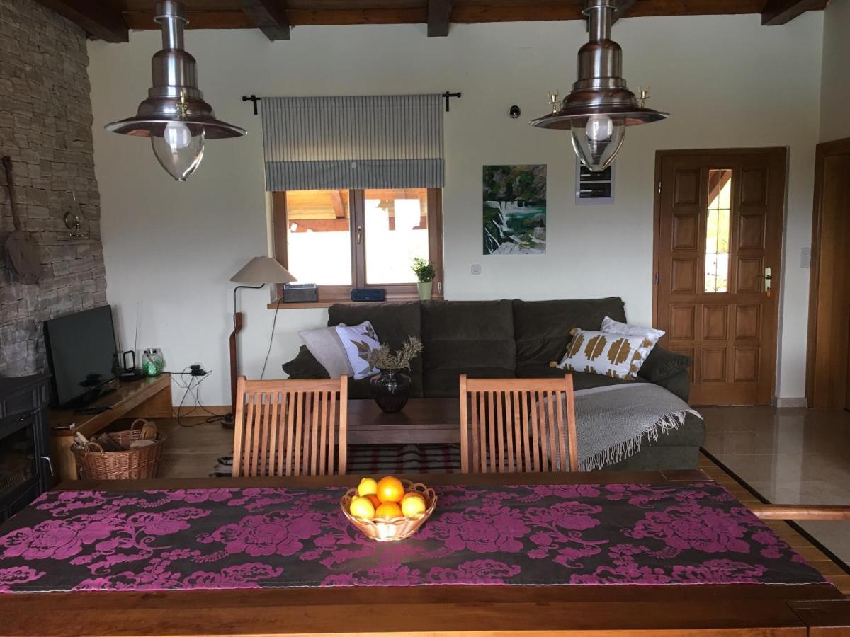 Holiday House Green Dream أوبروفاتش المظهر الخارجي الصورة
