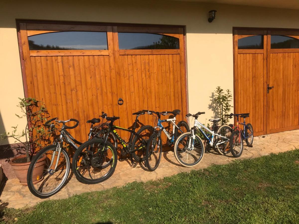 Holiday House Green Dream أوبروفاتش المظهر الخارجي الصورة