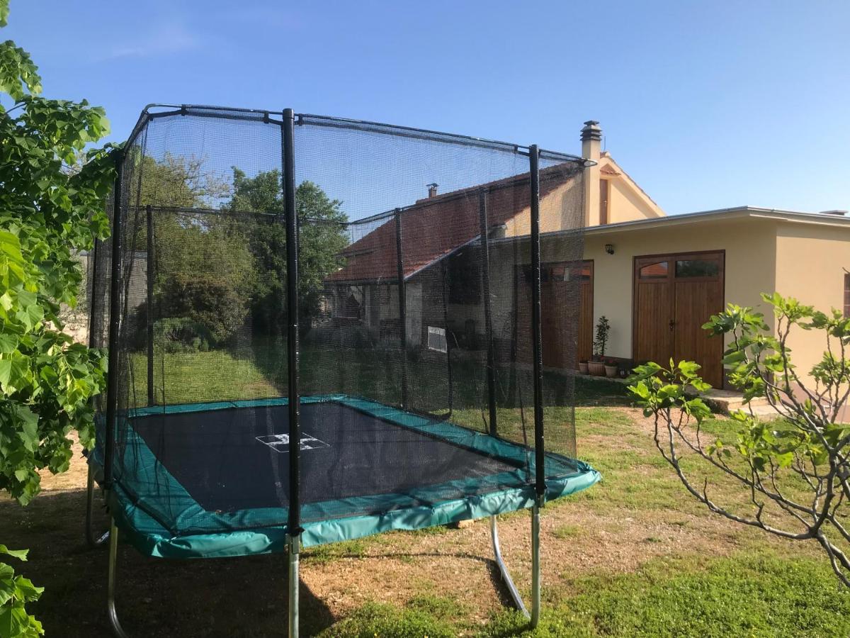 Holiday House Green Dream أوبروفاتش المظهر الخارجي الصورة